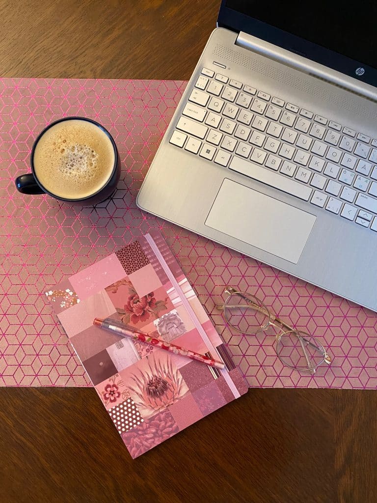 Blog material and necessities